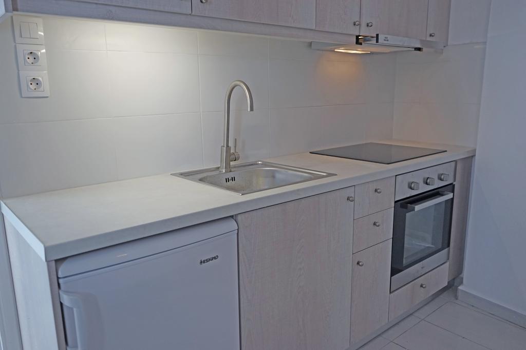 Klironomos Apartments Логарас Экстерьер фото